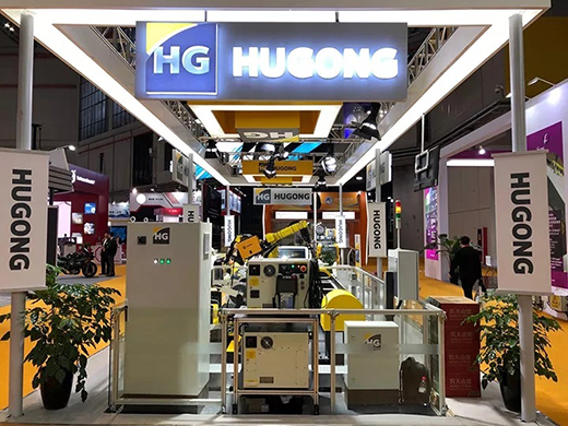 进博会首日MG不朽情缘意大利CEA展位展品机械人焊接系统 进博会首日MG不朽情缘意大利CEA展位展品机械人焊接系统