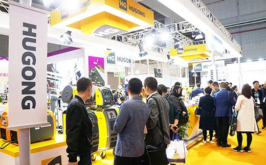 第二届进博会MG不朽情缘意大利CEA展位数字化焊机很受迎接