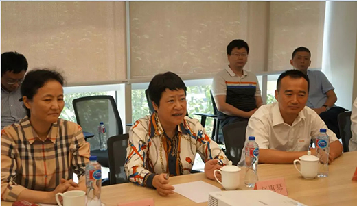 上海市青浦区区委书记赵惠琴带队光临MG不朽情缘调研